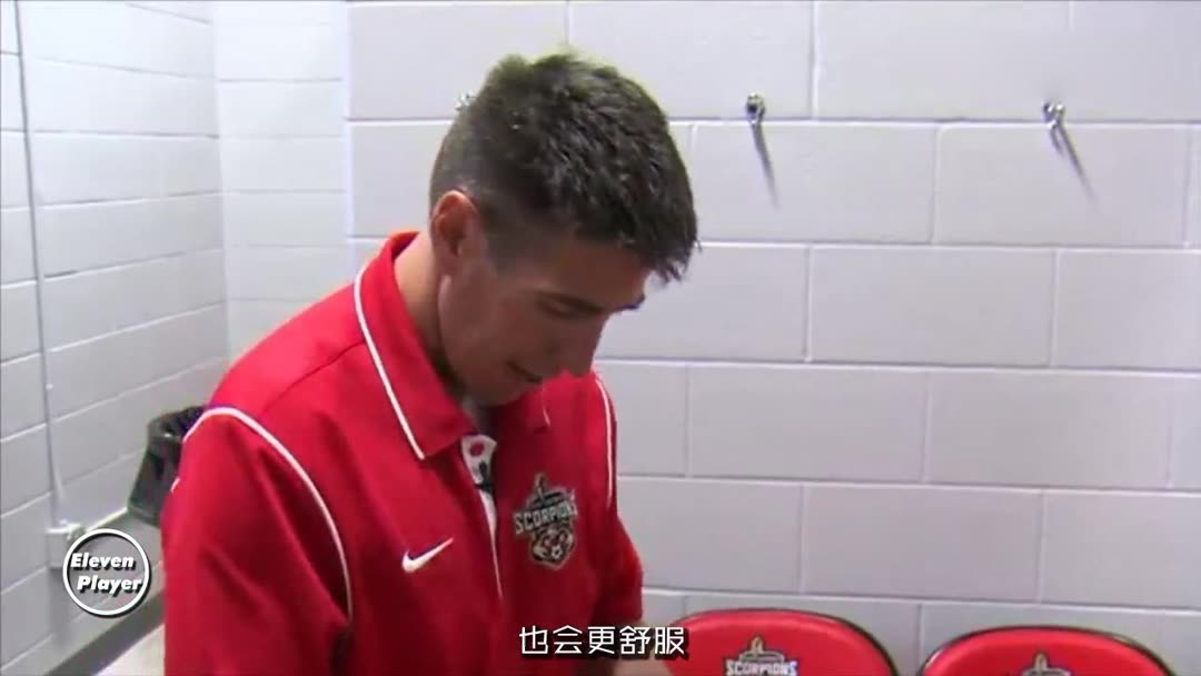 踢球怎么绑绷带