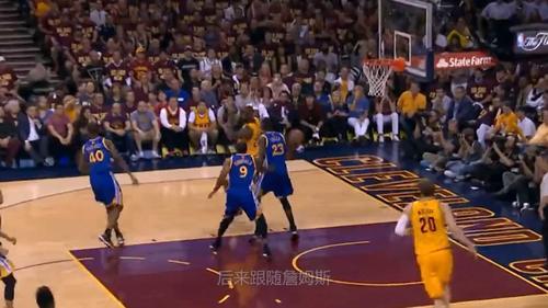 nba里的人一个月挣多少钱