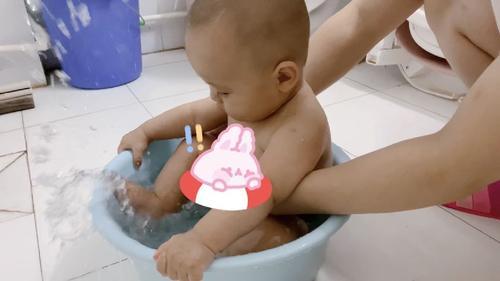 婴儿打完疫苗多久可以洗澡