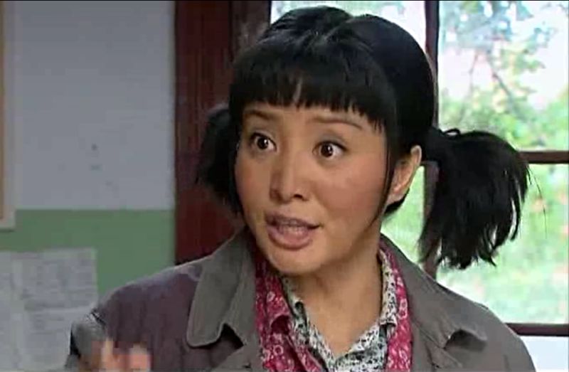 电视剧？傻春？里女一号傻大姐的扮演者是谁？