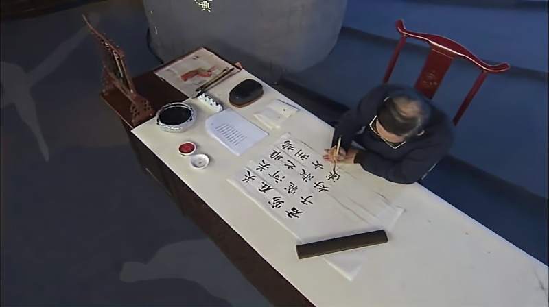 关关雎鸠赏析