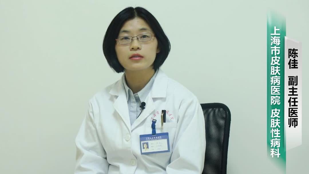 脸上痘痘还发痒怎么治疗(脸上长小红豆豆，很痒怎么办呢？)