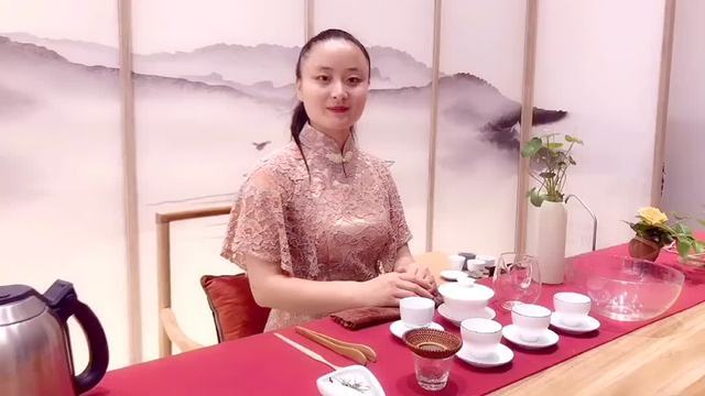 女性喝乌龙茶的好处和坏处有哪些