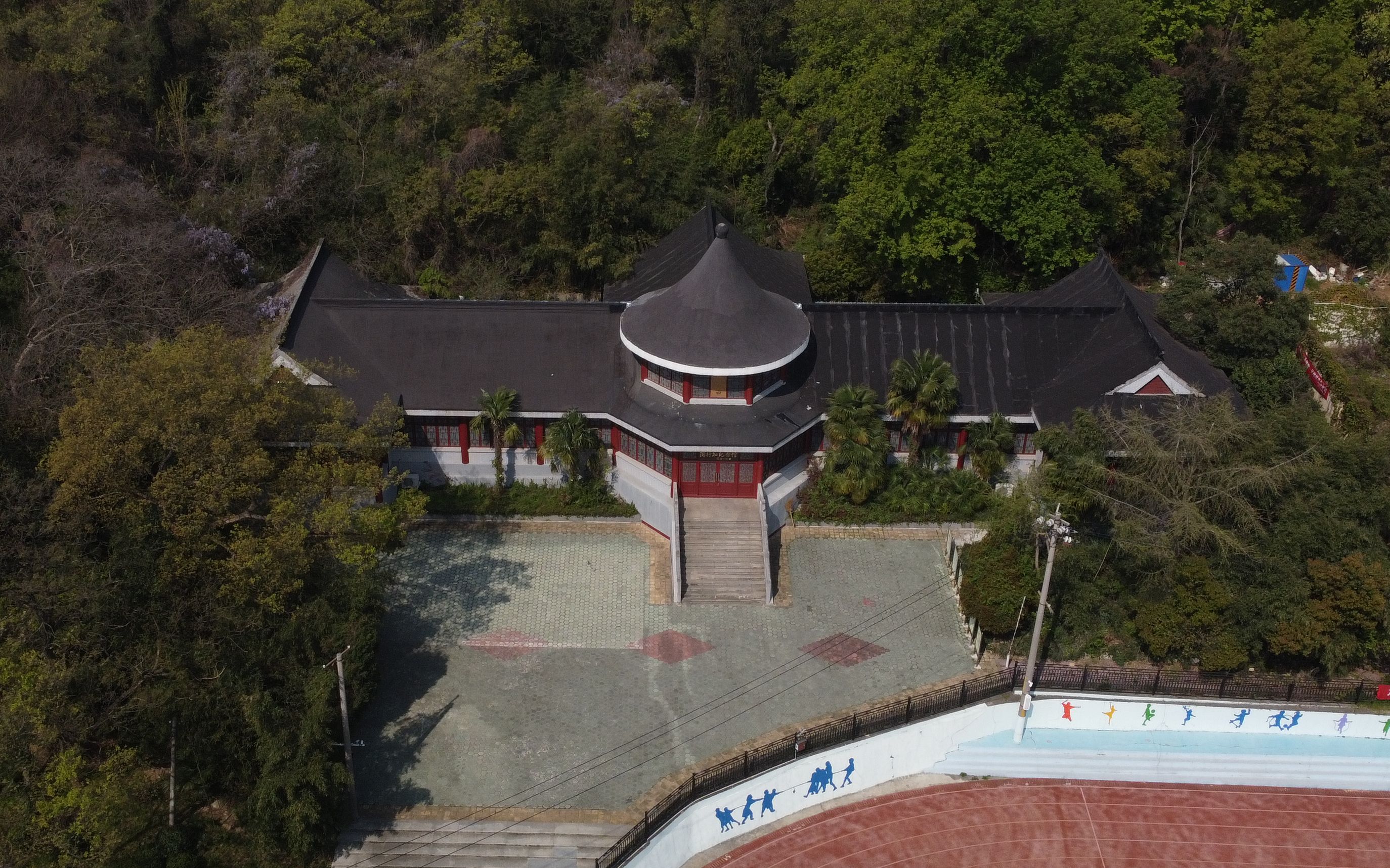 南京晓庄学院的校区分布是怎样的？